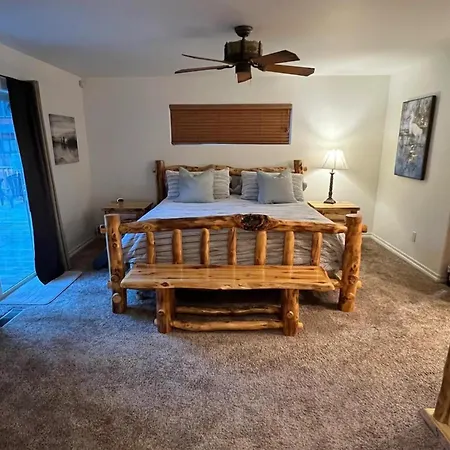 Harrods Cabin: 3Br, 2Ba, Game Room, Prime Location In Big Bear!